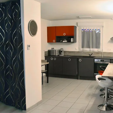Maison Premium Hyper Calme - Joliment Decoree Avec Vue Degagee - Jacuzzi Chauffe - Salle De Jeux - Proche De Toutes Commodites Vila *