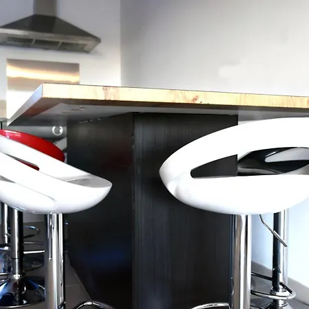 Hyper Calme - Joliment Decoree Avec Vue Degagee - Salle De Jeux - Proche De Toutes Commodites Villa