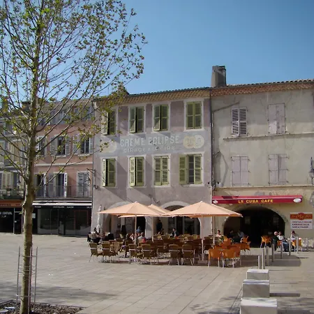 Hyper Calme - Joliment Decoree Avec Vue Degagee - Salle De Jeux - Proche De Toutes Commodites * Montelimar